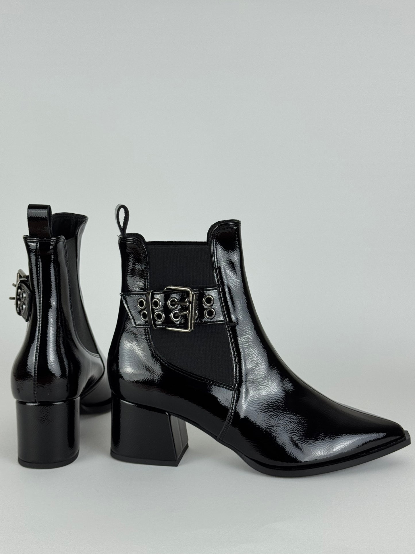 Stivaletto nero