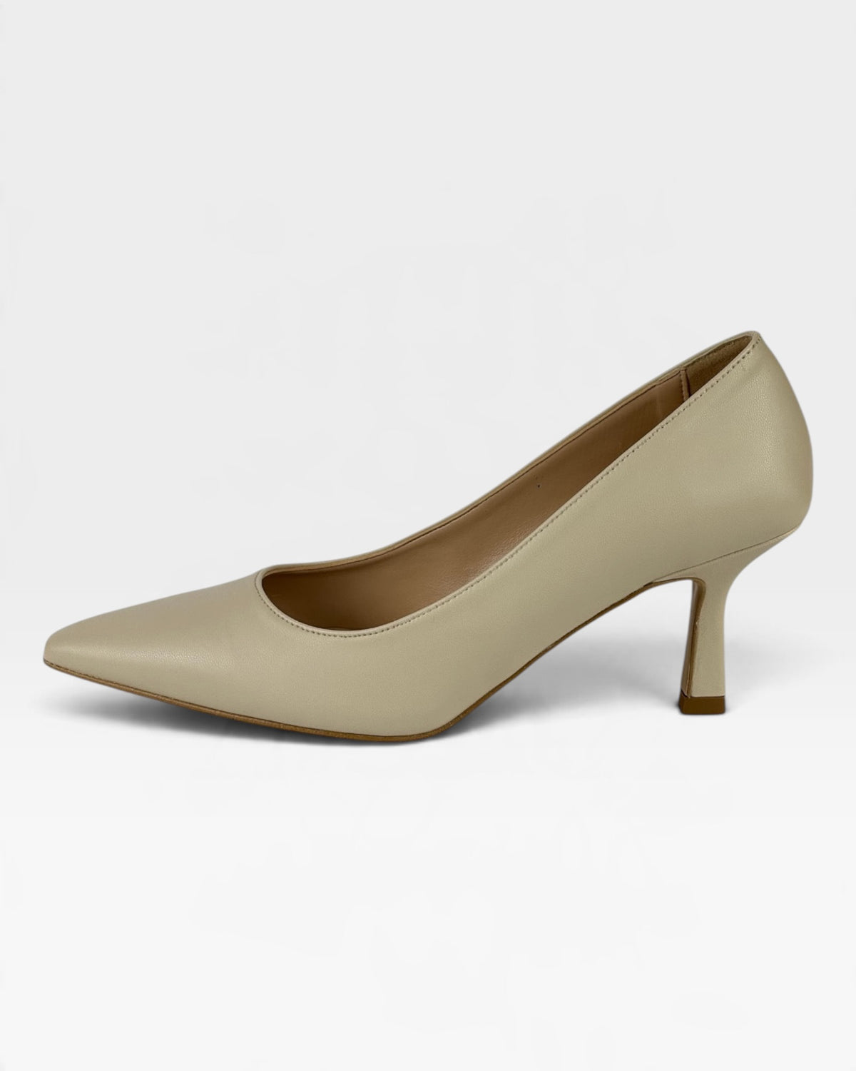 Décolleté beige a punta con tacco 7 cm – foto 1 di 4 – Vaccarelli