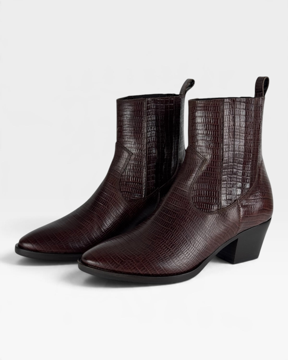 Stivaletto texano in pelle bordeaux effetto cocco – foto 2 di 3 – Vaccarelli
