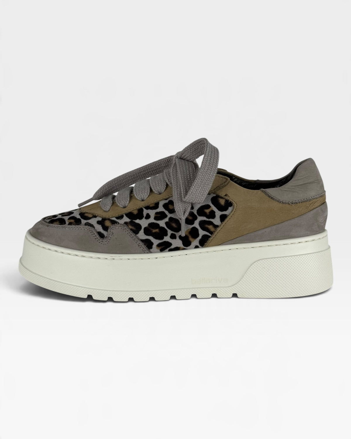Sneaker in pelle con dettagli in nabuk e cavallino – foto 1 di 3 – Vaccarelli