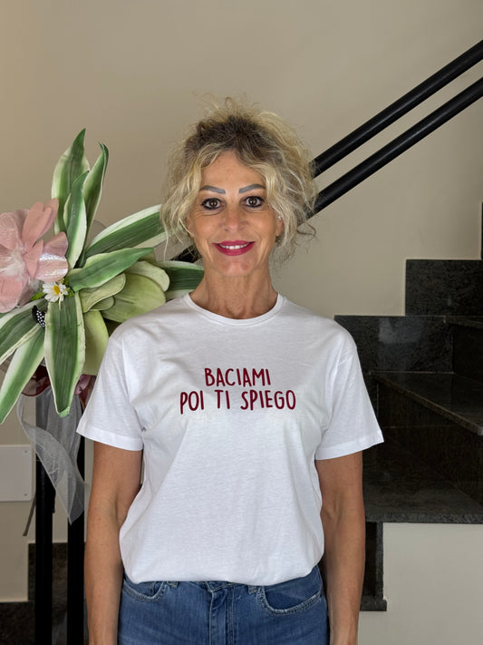 T-shirt Souvenir baciami poi ti spiego