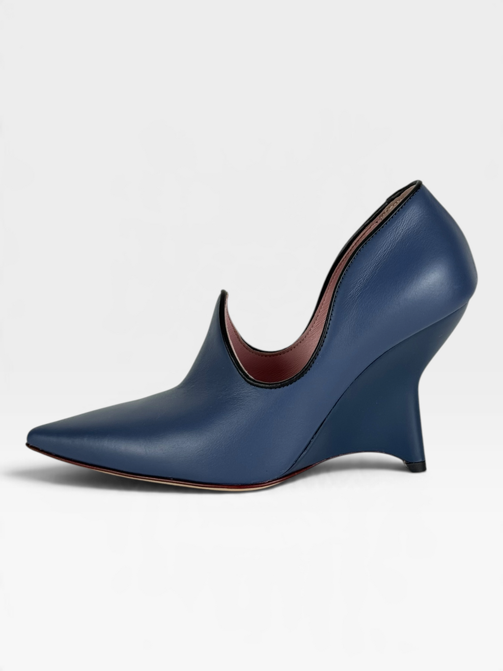 Décolleté in pelle color acciaio con zeppa 9 cm – foto 1 di 5 – Vaccarelli