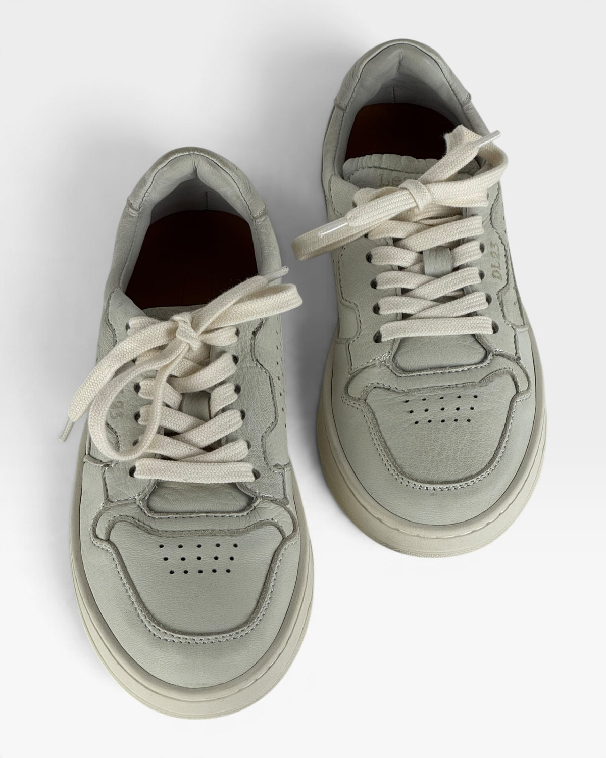 Sneaker donna in pelle di cervo color osso – foto 3 di 3 – Vaccarelli