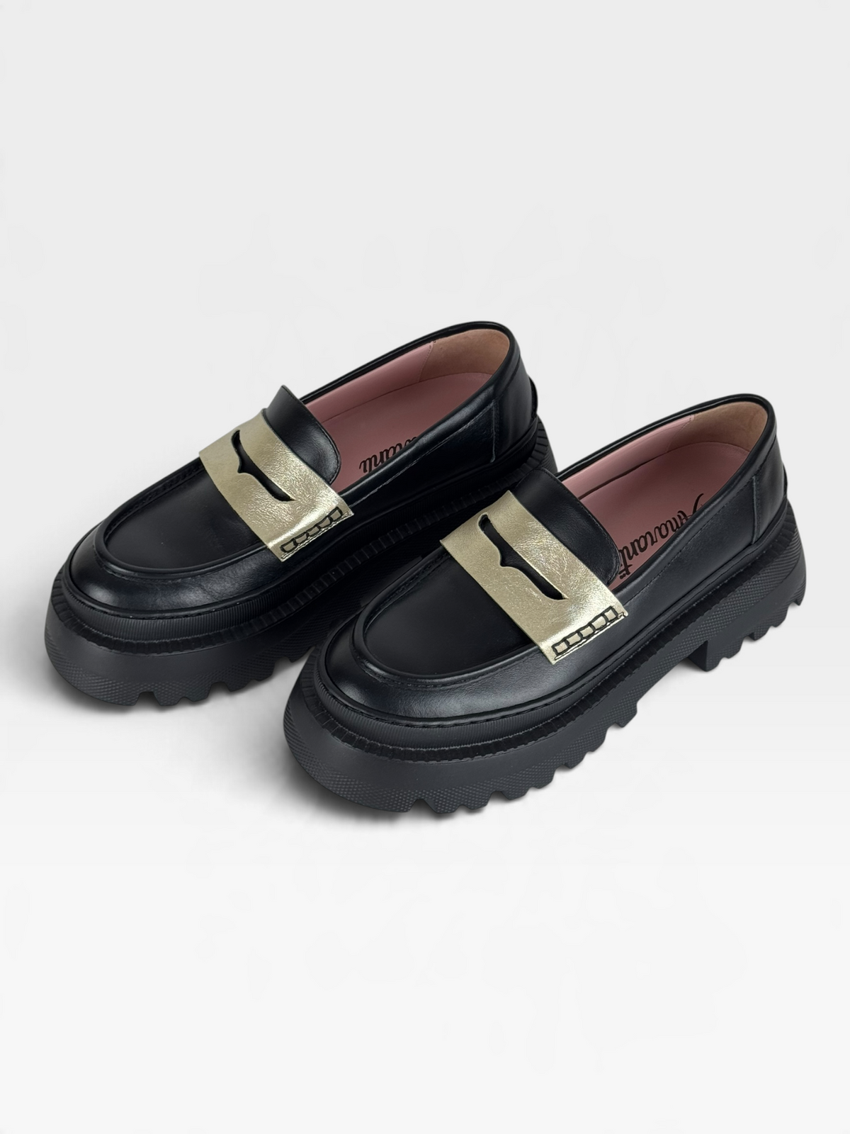 Mocassino in pelle nera con inserto laminato platino – foto 5 di 5 – Vaccarelli